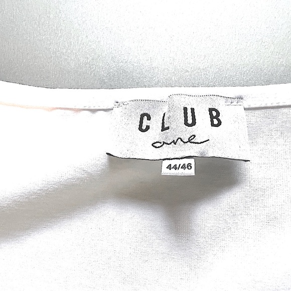 CÉLFIE in black beaded letters on white t-shirt Top - white stretchy fabric - Picture 9 of 14